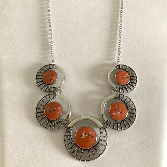 paparazzi Jewelry - NWT Orange and Silver Necklace